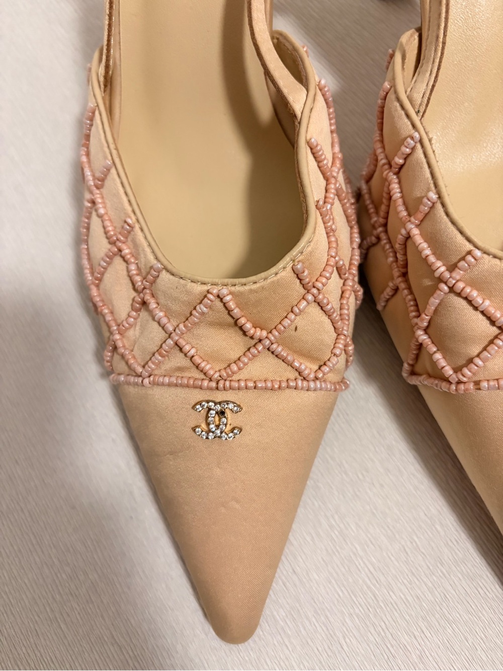CHANEL Nude Pink Quilted Slingback Satin Pointed-Toe Heels EU-37C, US-6.5-7 - Picture 3 of 7